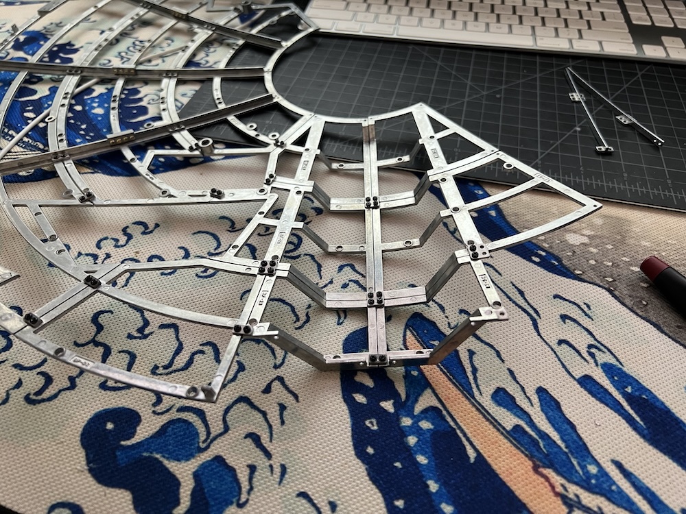 Millennium Falcon kit bottom frame assembly